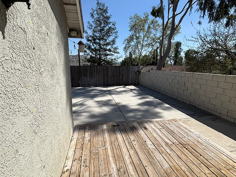 5918 Sky Meadow St — Photo 19