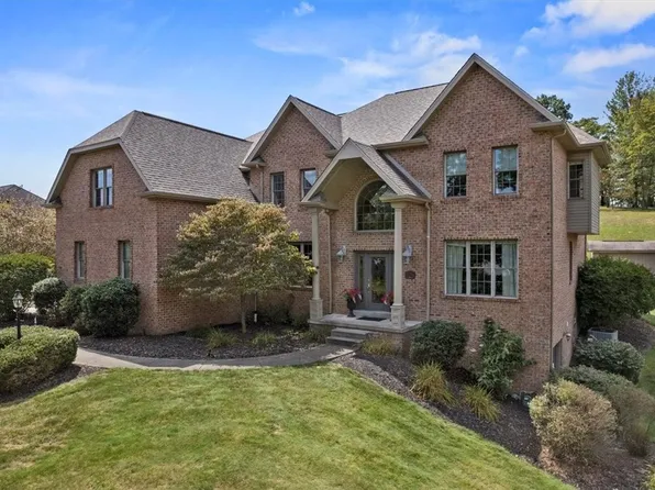 209 Greenwood Dr, Wexford, PA 15090