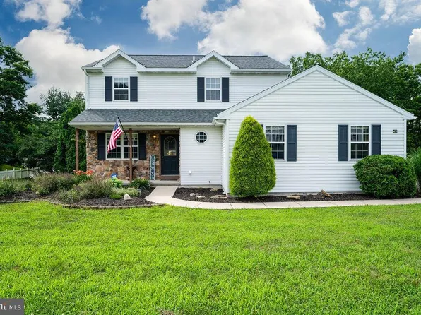 610 Faith Dr, Mohrsville, PA 19541
