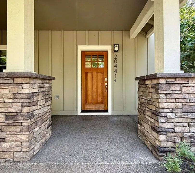 20441 Aberdeen Dr