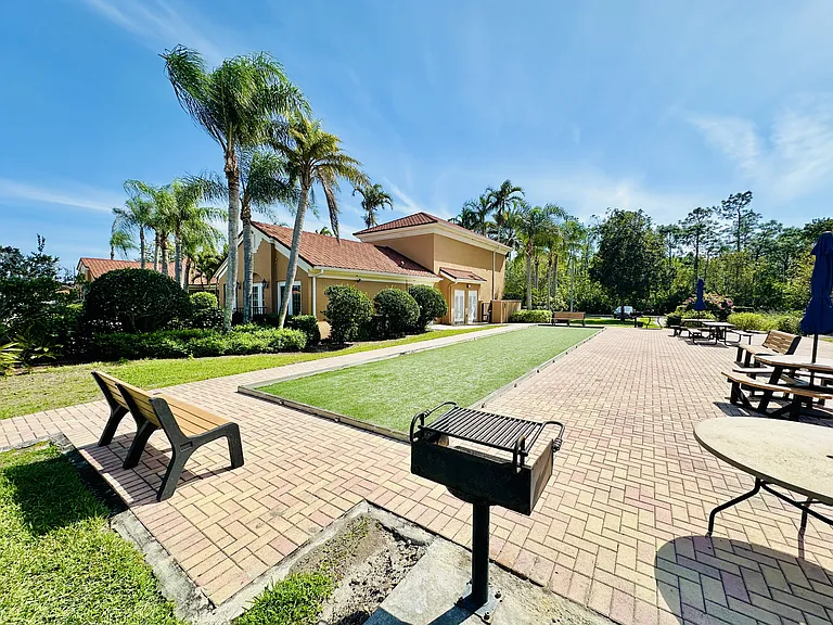 1820 Florida Club Cir #CIRCLE2210 — Photo 36