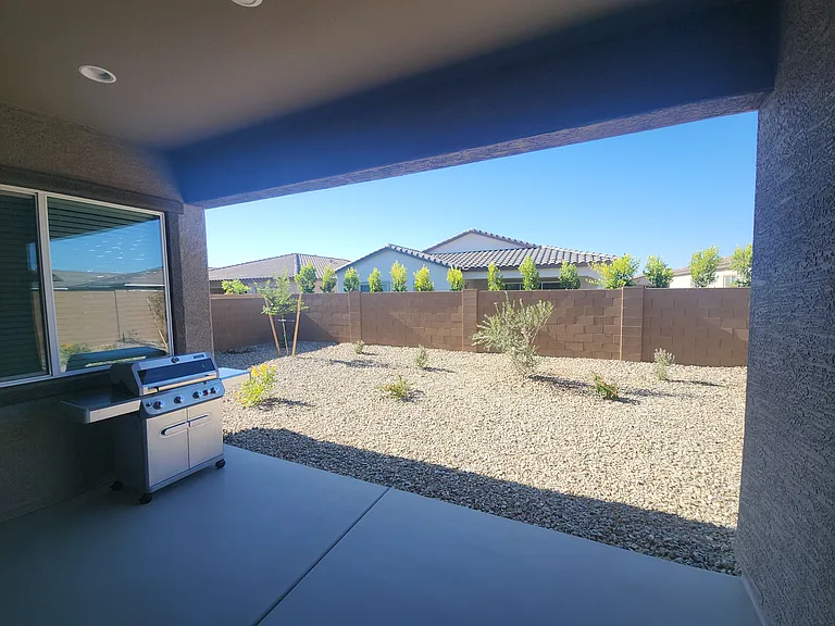 16833 W Smoketree Dr — Photo 29