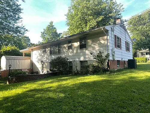 1104 Desale St SW Photo 1