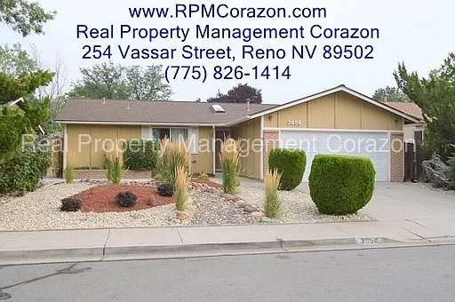 3058 Meadowlands Dr photo 1