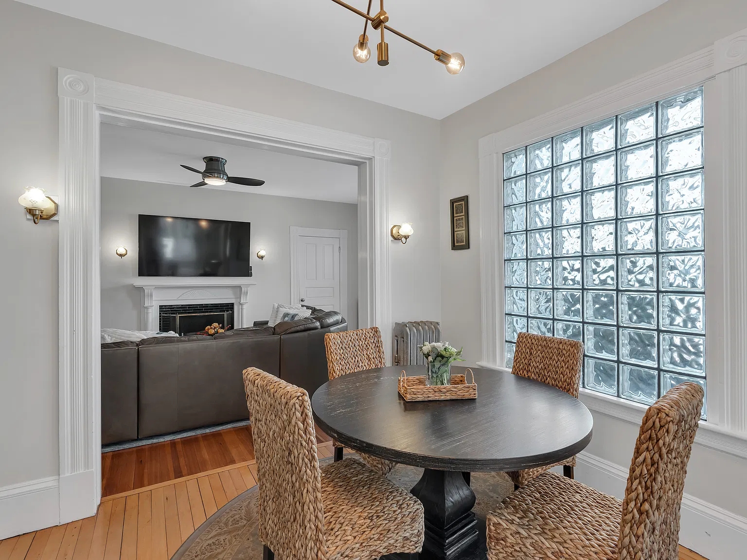 6 bed, 3211 sqft, $5,500 — Photo 4