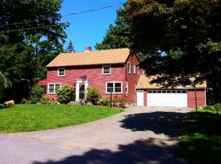 38 Pioneer Rd, Holden, MA 01520