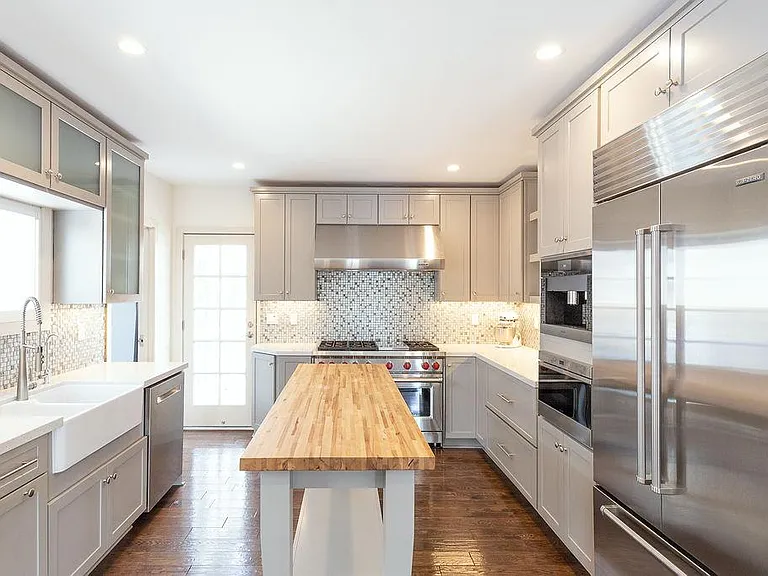 375 D Ave — Photo 2