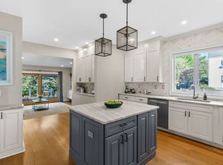 186 Temple St, West Roxbury, MA 02132