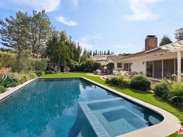 5130 Woodley Ave, Encino, CA 91436