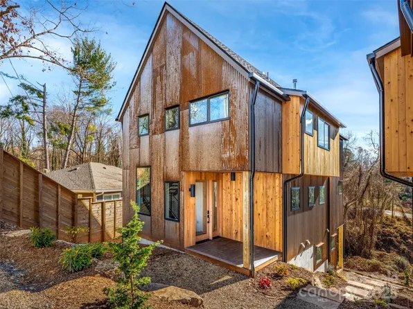 173 Houston Cir, Asheville, NC 28801