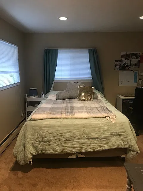 Studio, 200 sqft, $700 — Photo 3