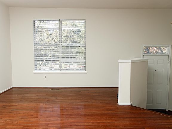 2nd image of 14623 Stream Pond Dr