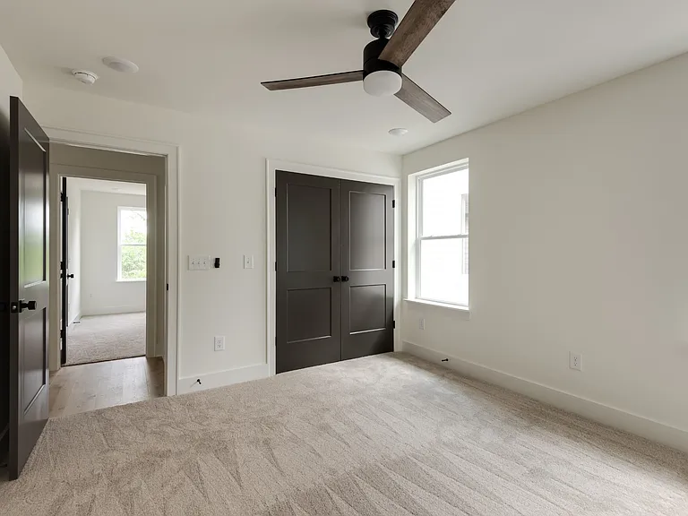 3802 Syfert Ln — Photo 20