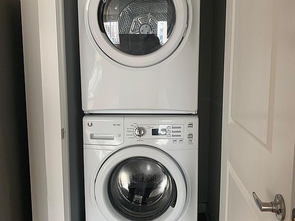4th image of 622 N 2nd St Unit 403