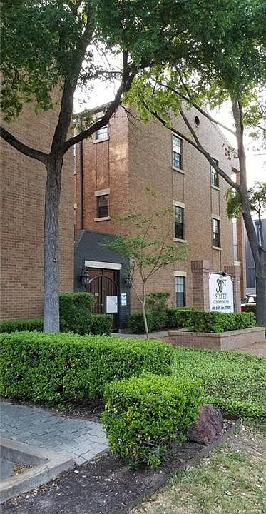 1st image of 203 E 31st St APT 208
