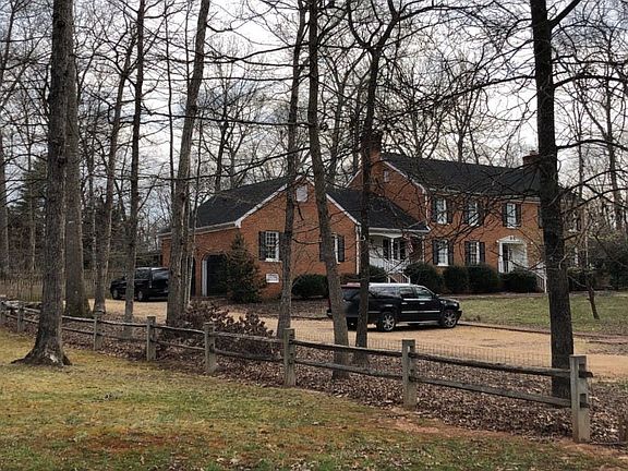 3rd image of 14249 Netherfield Dr