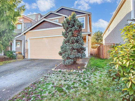 2nd image of 18718 115th Avenue E