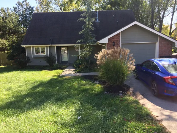 404 Cattleman Ct, Lawrence, KS 66049