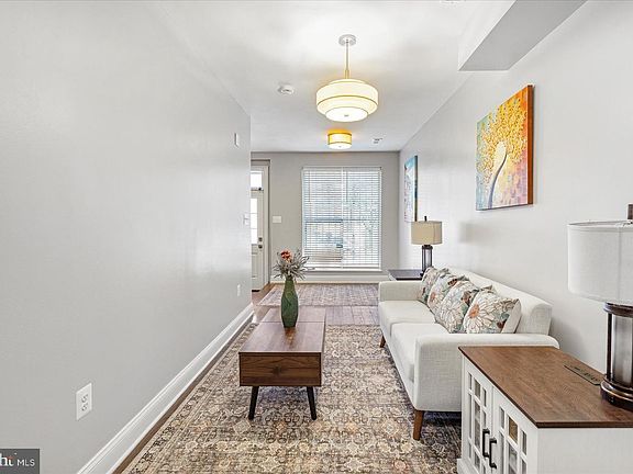 2nd image of 2428 McCulloh St