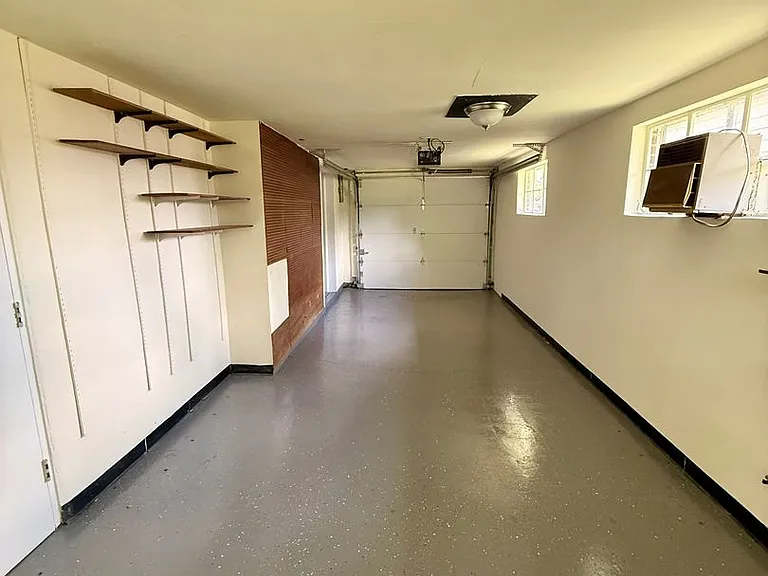 645 Brookfield Rd — Photo 19