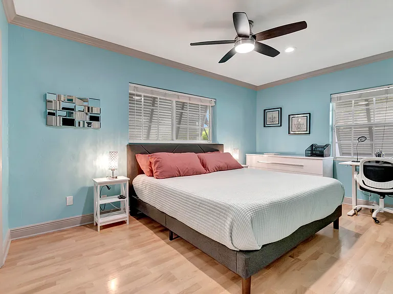 310 Gulfstream Dr — Photo 29