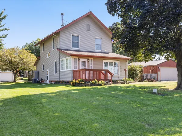 4685 E 46th St, Des Moines, IA 50317