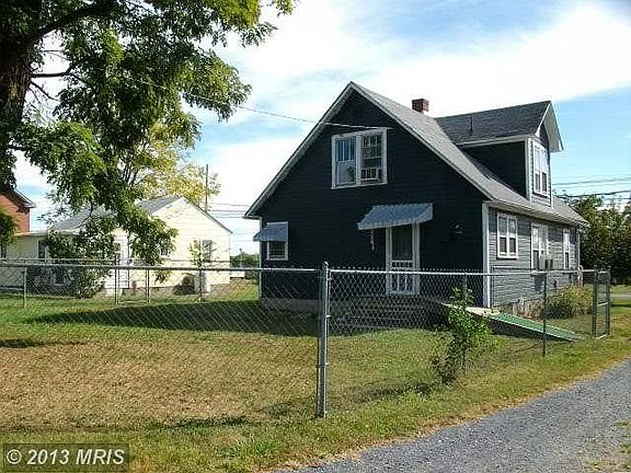 3rd image of 3504 Valley Pike