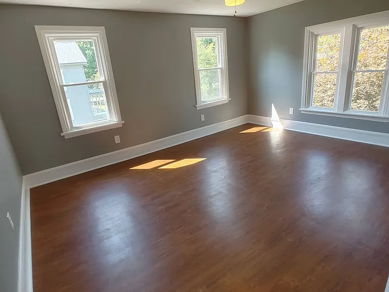 1101 S Main Street — Photo 8
