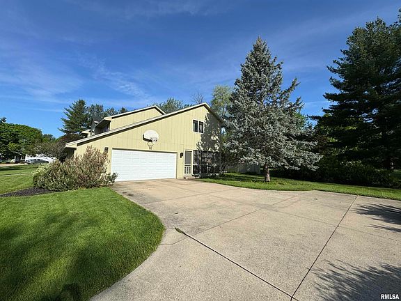 3rd image of 1984 Patterson Dr