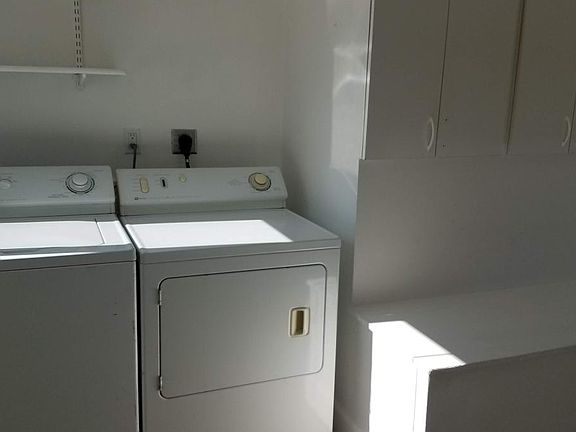 3rd image of 350 2nd St #350