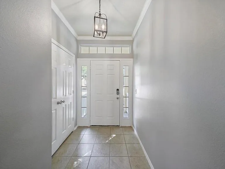 29705 Parliament Hills Dr — Photo 2