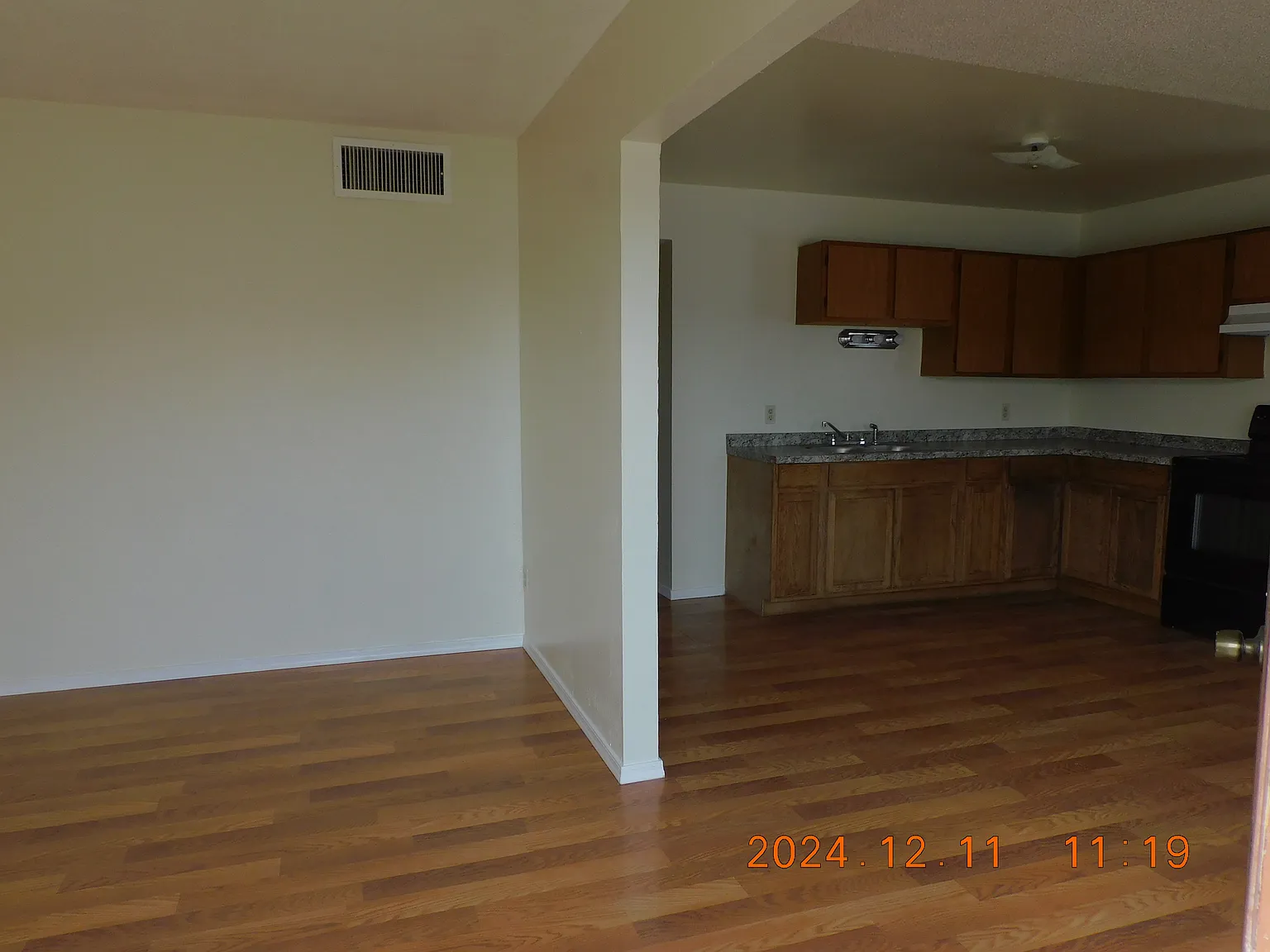3 bed, $750 — Photo 3