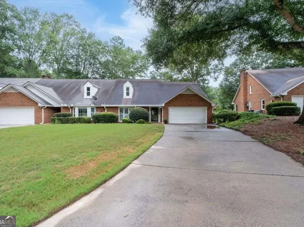 270 Brickleberry Dr, Roswell, GA 30075