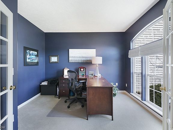 4th image of 2858 Abrams Dr