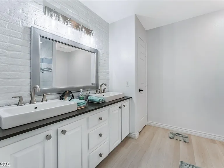 3404 Wexford Ln #101 — Photo 16
