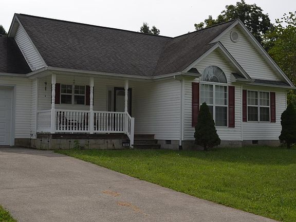 2nd image of 104 Lindenberg Dr