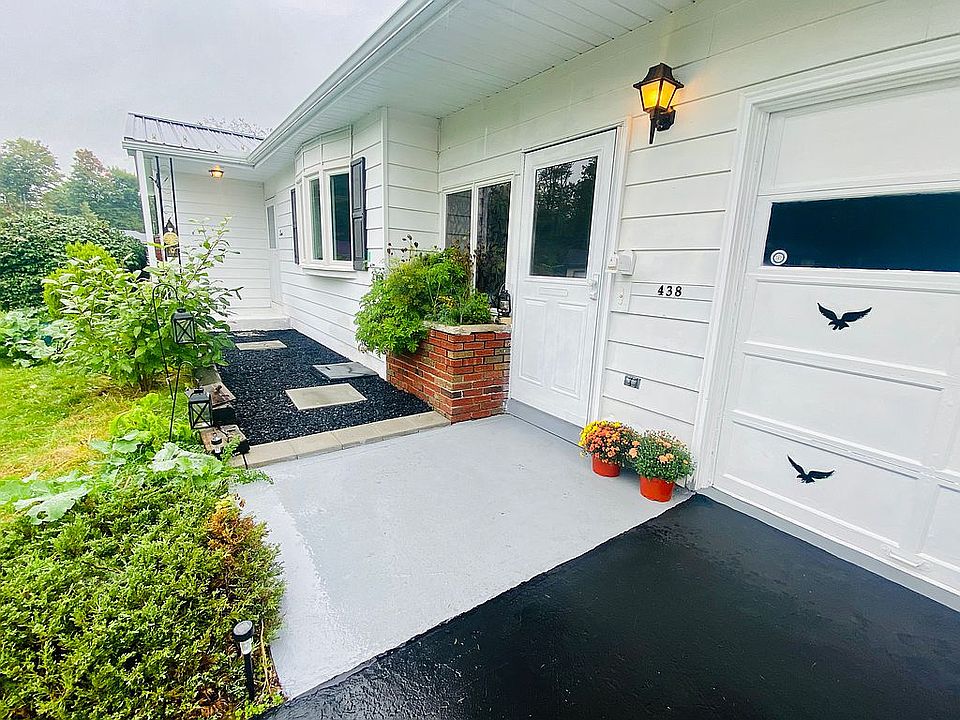 1st image of 438 Little Oak Ln