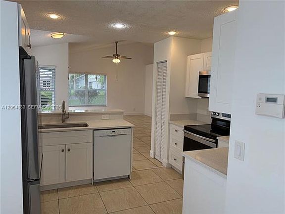 5th image of 9020 Lake Park Cir N #9020