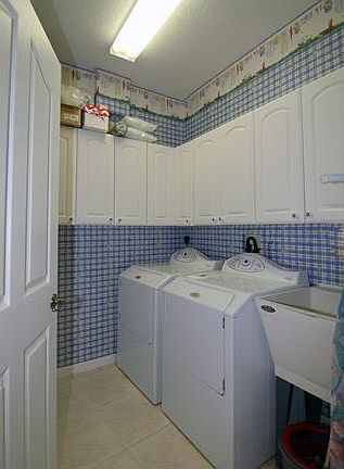 5th image of 85 Aqua Ra Dr