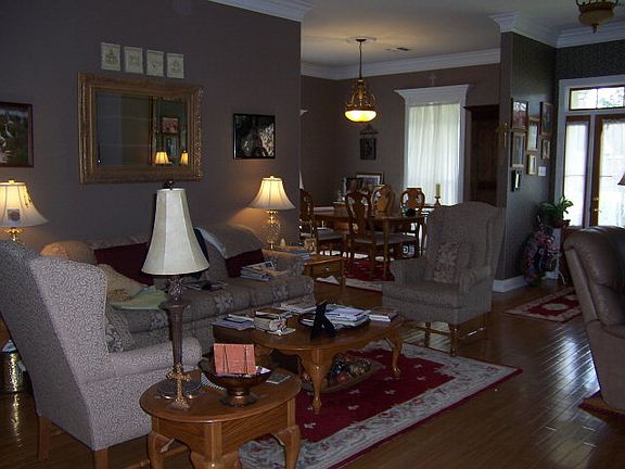 3rd image of 213 Banker Dr