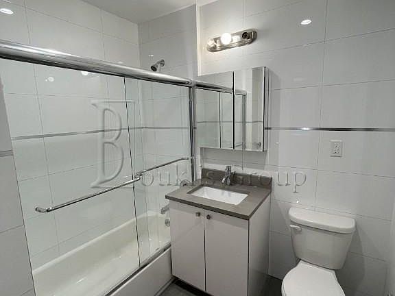 4th image of 30-60 38th St #3F