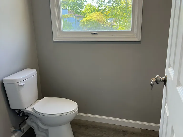 2402 Provine Cir — Photo 16