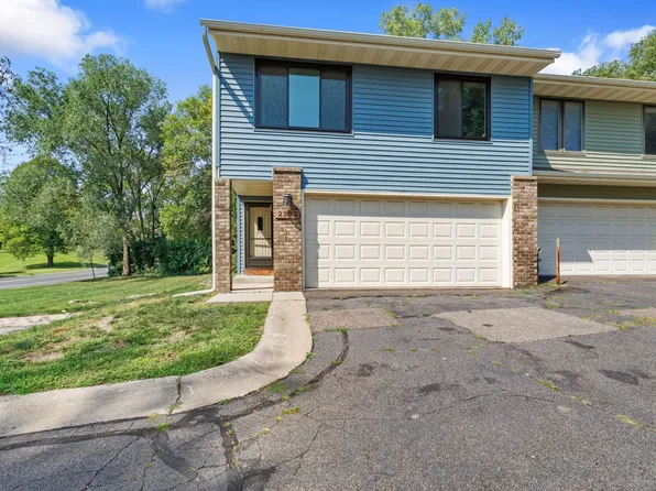 2362 14th St NW, New Brighton, MN 55112