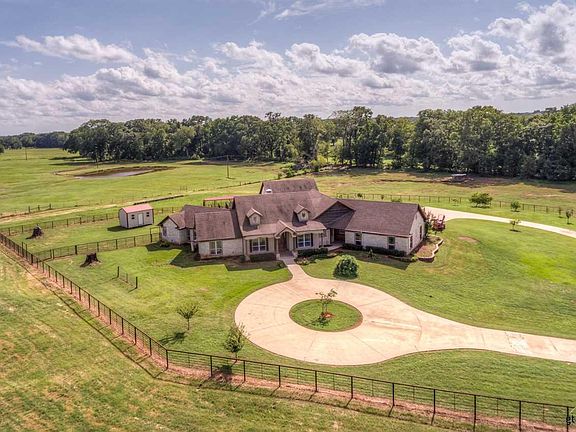 2nd image of 2391 County Road 4703