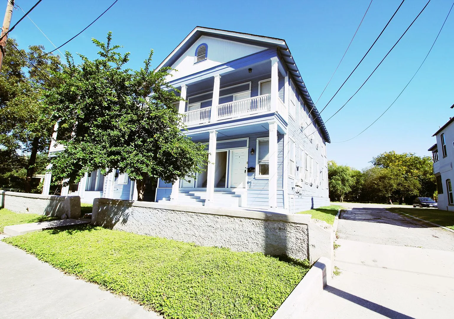1716 N. Olive — Photo 2