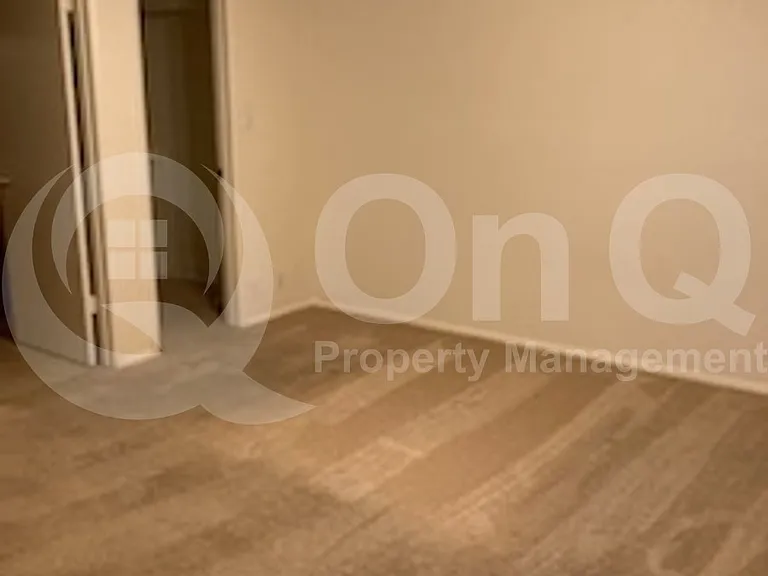 420 W Yukon Dr #1 — Photo 6