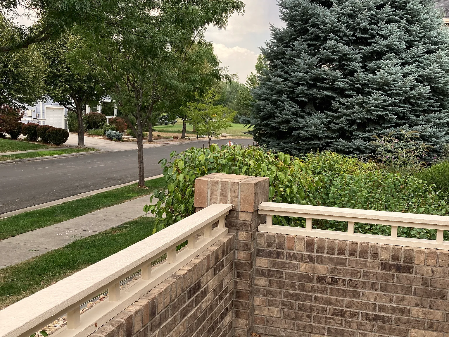 3 bed, 2453 sqft, $2,650 — Photo 3