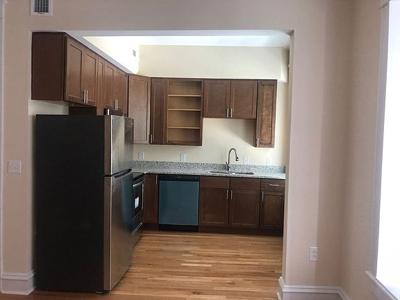 2nd image of 2609 W Grace St APT 2