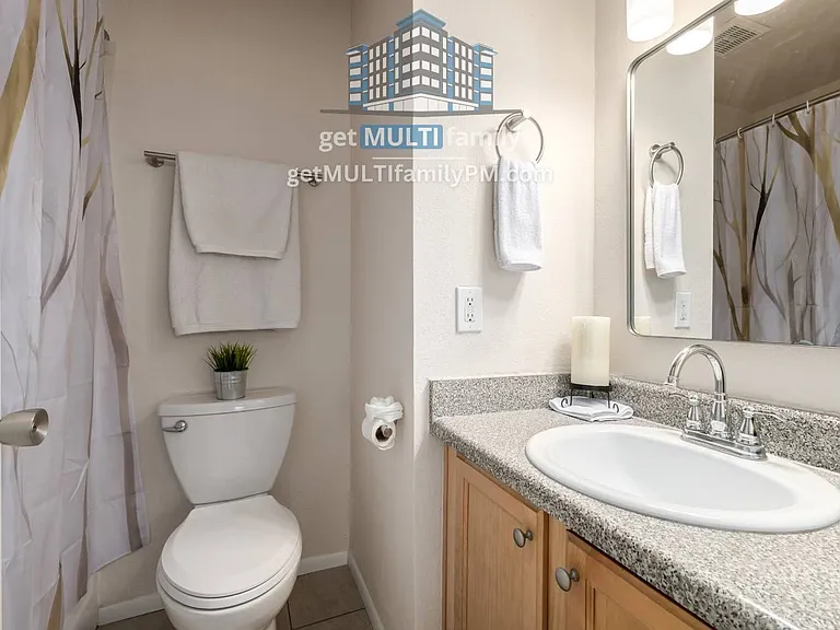 11640 N 51st Ave #237 — Photo 8