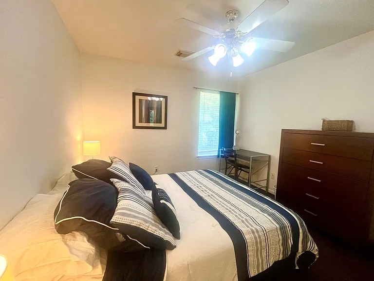 2 Stone Arrow Pl — Photo 18